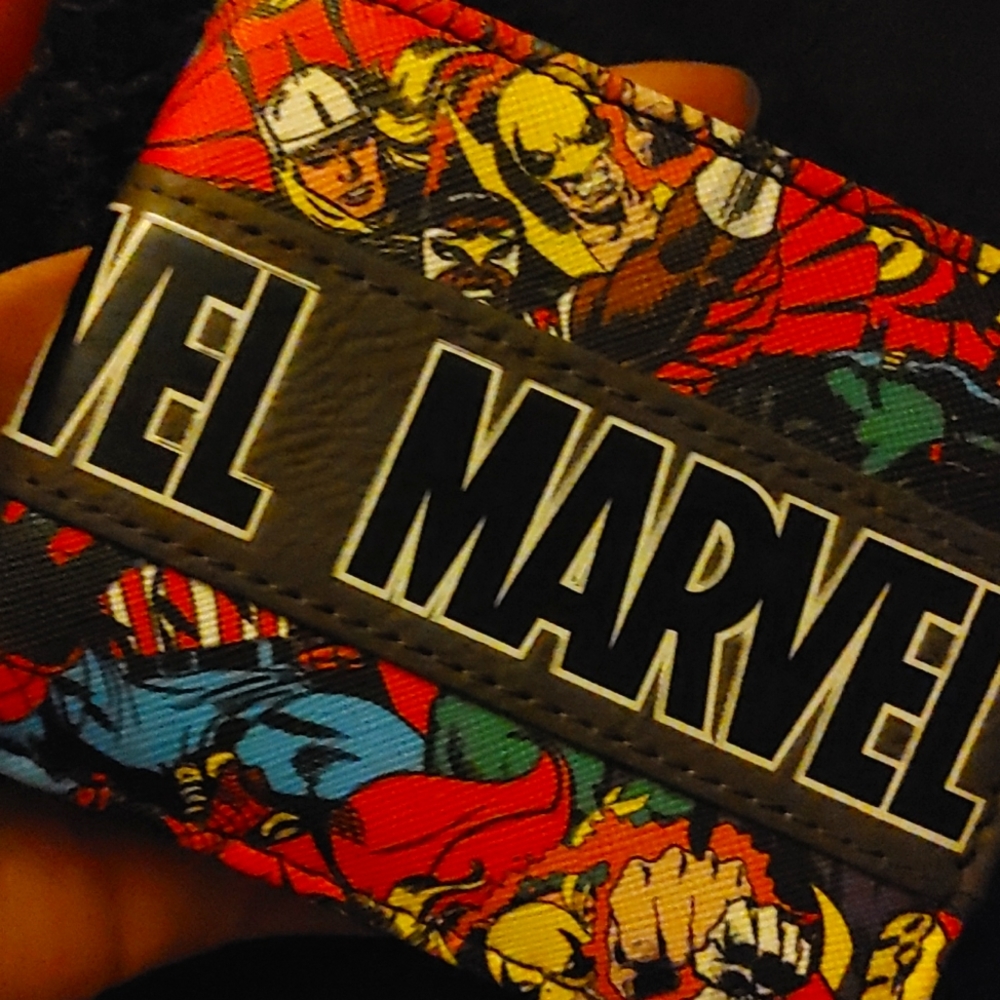 NWOT Retro Marvel Billfold Wallet